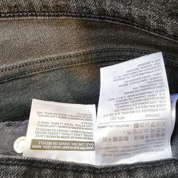 Levis 505 Denim Jeans womens 32 Straight Leg Black Faded Rockstar Grunge 36x32 - Picture 10 of 12